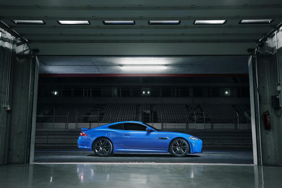  Jaguar XKR-S 2011 года  (фото 15 из 35)